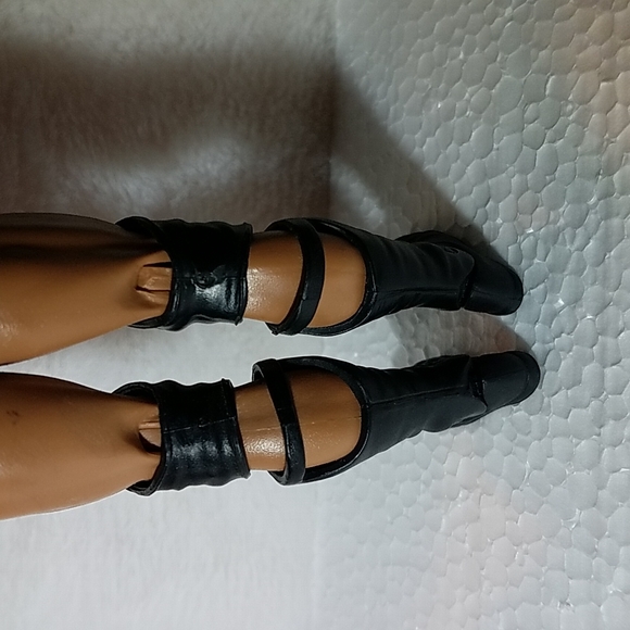 WWE Dwayne " THE ROCK " Johnson Action Figure - Picture 7 of 9